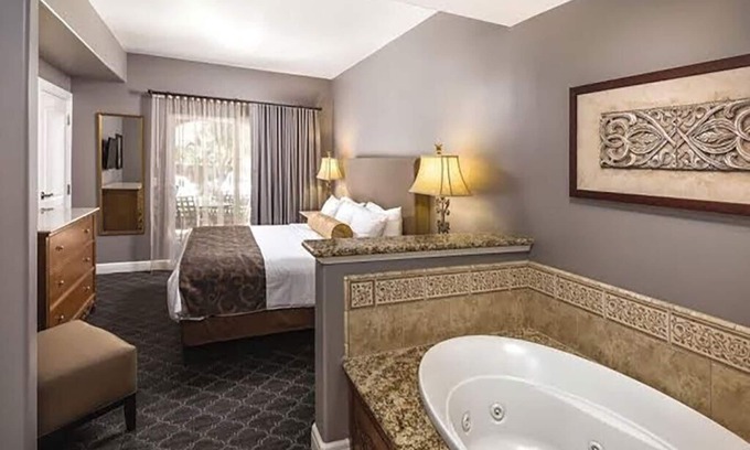 Napa Condo | Enjoy your Labor Day weekend at the Vino Bello Resort, Napa, CA.
