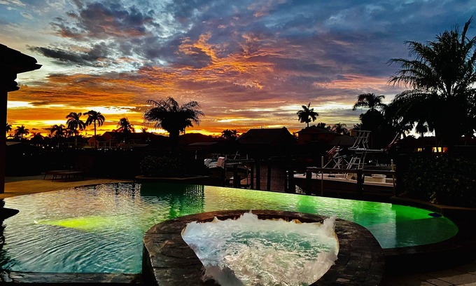 Caloosahatchee House | Enjoy your private resort/villa on the water with incredible views and location!