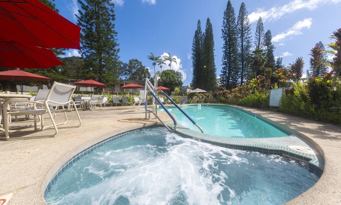 Princeville Hotel | Ensuring a Very Comfortable & Memorable Stay! Free Parking Onsite, Pool!