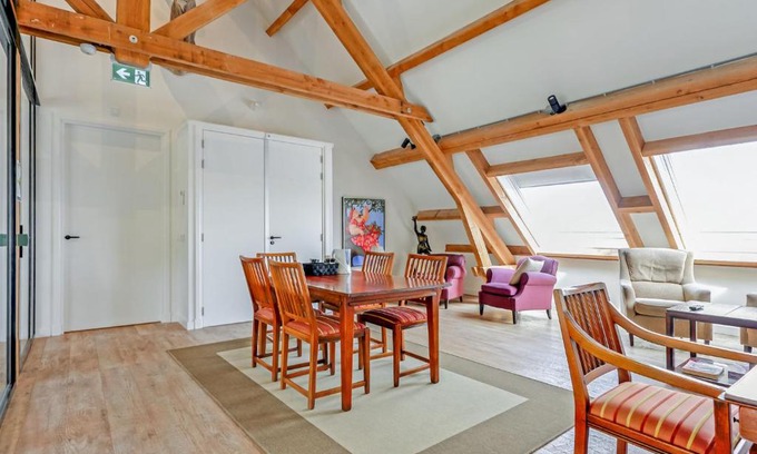 Municipality of Goirle House | Enticing Holiday Home in Goirle with Garden