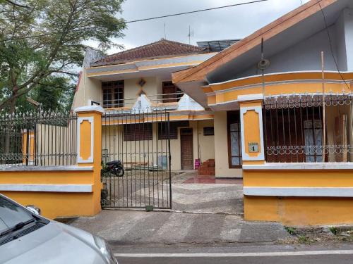Dinoyo Villa | Entire 250m villa without other guests