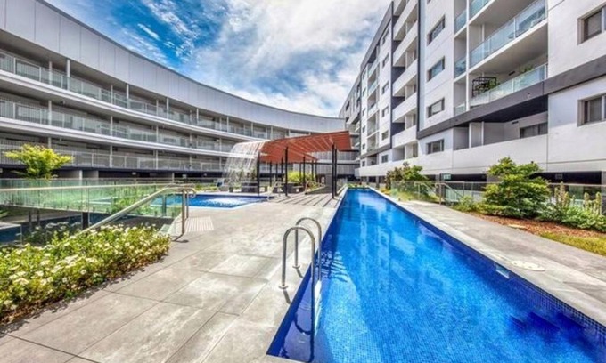 Greenway Apartment | Entire apartment with lake view