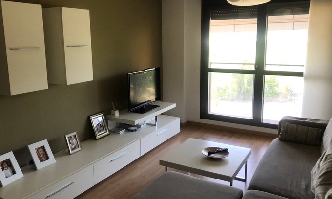 Estella Apartment | Entire apartment with stunning views in Estella