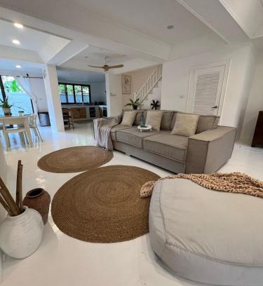Plai Laem House | Entire Family house great location near Big Buddha