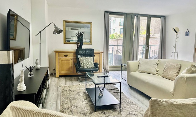 Lancaster Gate Apartment | Entire Flat at Kensington Garden close to Queensway, Paddington station.