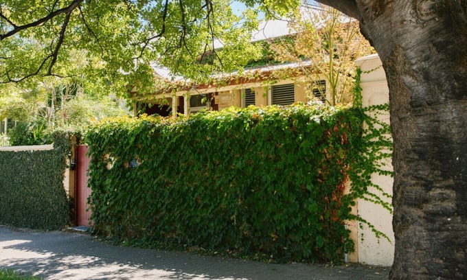 North Adelaide House | Entire Luxury Character Home - CBD