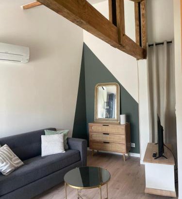 Mimizan Apartment | Entre bourg et plage, climatisé, grande terrasse, WIFI, parking gratuit, linge et ménage compris