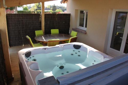 Tour-en-Sologne House | ENTRE LOIRE ET CHER "Le Sologn'Eau" Gîte & SPA Privatif