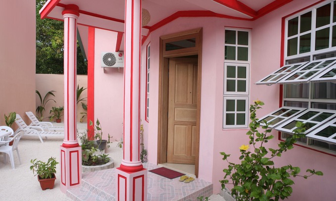 Feydhoo Hotel | Equa Reef Maldives