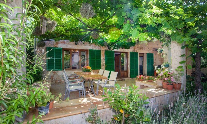 Valldemossa House | EREMUS - Chalet with private garden in Valldemossa. Free WiFi