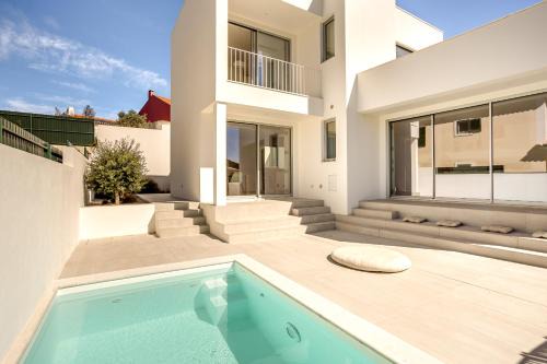 Assenta Villa | Ericeira Modern & Bright with Pool by Homing