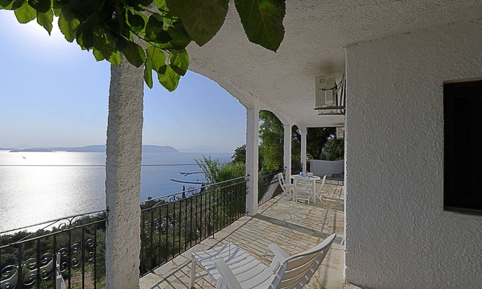 Xanthi Region Villa | ERIKA. Infinity panoramic pool. Privileged view of the Egean. Access to the sea.