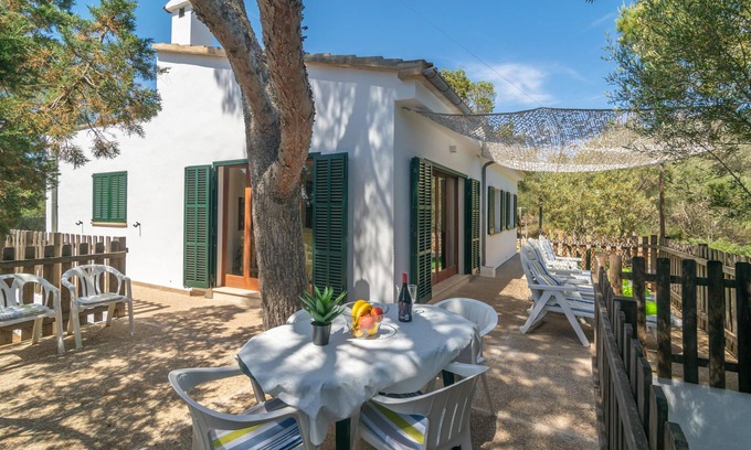 Cala s'Almonia House | ES JAÇ - Chalet with terrace in Cala s'Almonia.