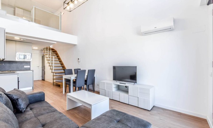 San Sebastian de los Reyes Apartment | LOFT BUSINES III