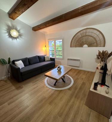 Manosque Apartment | Escapade Provençale à Manosque - Centre Historique