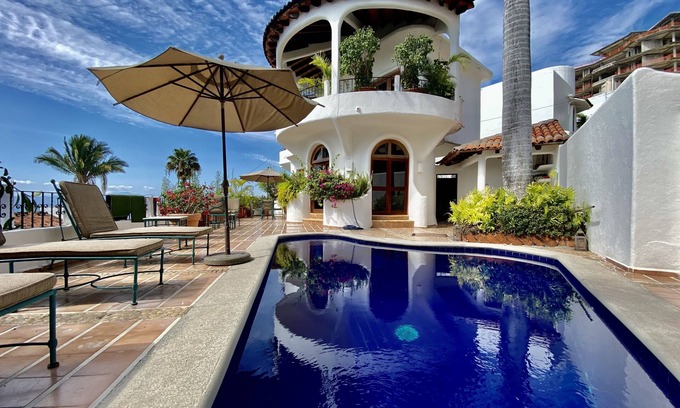 Conchas Chinas Villa | ESCAPE to MEXICO - LOW RATES Small Villa Ocean Views, Private Pool w Terrace