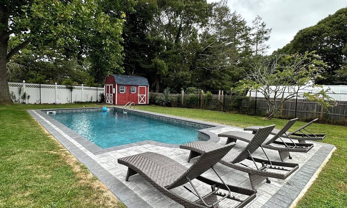 Cutchogue House | Escape to serene 3-bedroom Cutchogue haven with pool, near beaches & vineyards.