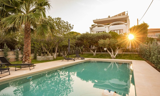 Lavreotiki House | Escape to Sounio Cape