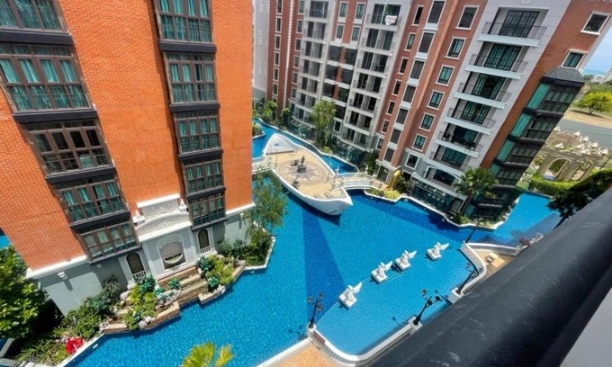 Na Kluea Apartment | Espana condo resort Pattaya by BovyRentel