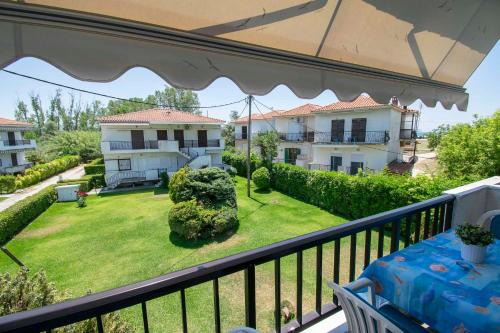Skala Fourkas Apartment | Esperida Apartment by RentalsPro - Fourka Beach Halkidiki