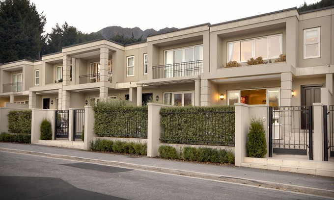 Queenstown Hotel | Esplanade Queenstown