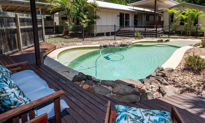 Rainbow Beach House | Esprit House - Rainbow Shores. Swimming pool, walk to beach.