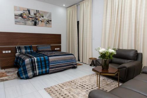 Lome Apartment | ESSOWASIM & Bernd