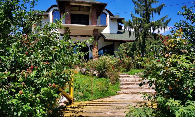 Paracin Hotel | Etno dvorac Mistik