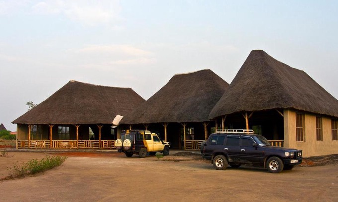 Kasese Hotel | Euphorbia Safari Lodge