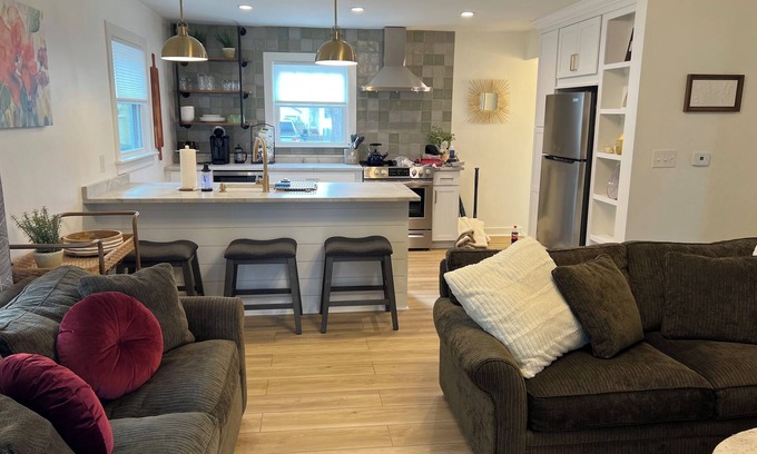 Broad Ripple House | Evan’s Broad Ripple Bungalow