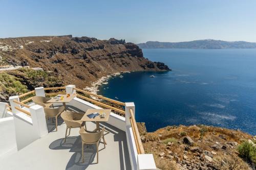 Therasia Hotel | Evanthia Best View Thirassia Island Hotel