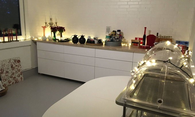 Sejerslev House | Event4U - 3 apartments, Hot Tub, Cafe, Gallery and 5 min to the Beach