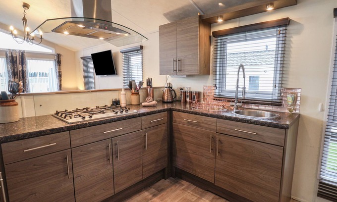 Cayton Bay Cottage | Evergreen Pines