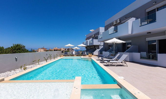 Skaleta Villa | Evilio Suites, Inspired Family Retreat, 800 meters to the beach, Ping Pong table