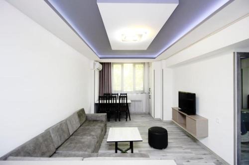 Kentron Apartment | Excellent apartment in the center of the Yerevan 15