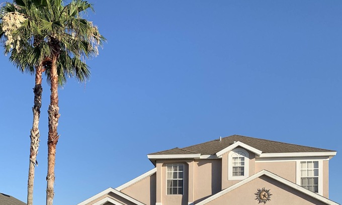 Tuscan Ridge Villa | Excellent location with elevated views. South facing pool. NEARLY 3000 SQ. FT.