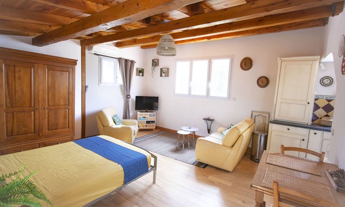Pernes-les-Fontaines House | Exceptional setting: pine forest, dominant view, absolute calm, between Ventoux and Lubéron