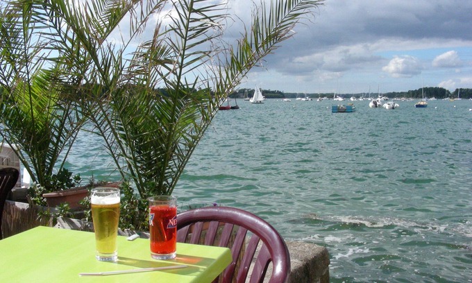 Ile-Tudy House | EXCEPTIONAL! 30 METERS FROM THE BEACH! IMMEDIATE ACCESS, SEA VIEW bedroom