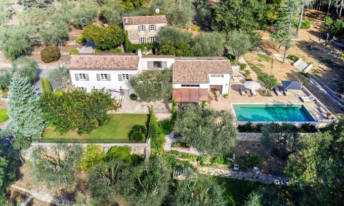 Valbonne Villa | Exceptional 4 bed villa in Valbonne, renovated Mas, large pool, enormous grounds