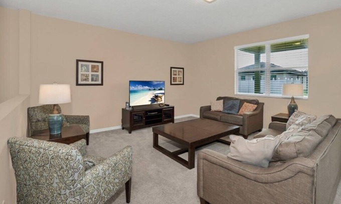 Crystal Cove Villa | Exceptional 5 Bedroom Property On Crystal Cove 12 Mins To Disney