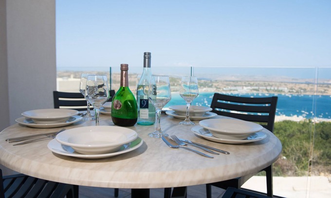Mellieha Apartment | Exceptional Style With Exceptional Views - Bono View