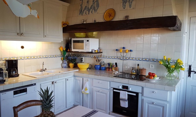 Ciboure Villa | Exceptional villa,mountains panorama,15minutes walk from the beach.64 CIBOURE.