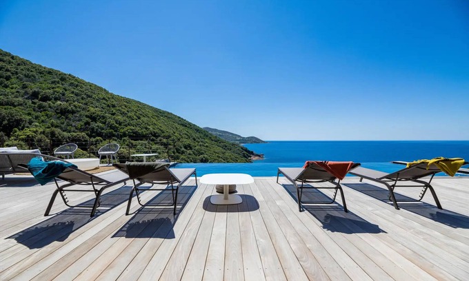 Calcatoggio House | Exceptional villa with breathtaking sea views