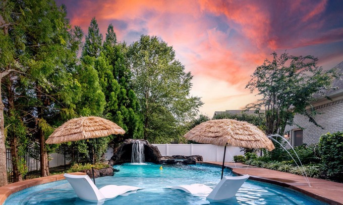 Murfreesboro House | Exceptionally Spacious Family Vacation Home With Private Pool & Spa