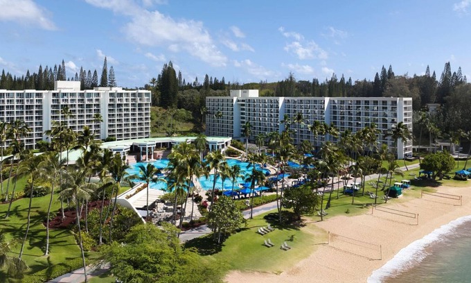 Lihue Hotel | Exciting Water Adventures! Beachfront Resort! W/Pool Access & Airport Shuttle!