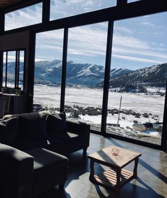 San Martin de los Andes House | Exclusiva Casa de Categoría a Estrenar en Barrio Privado de San Martin de los Andes