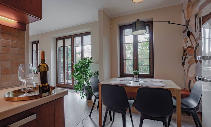 Pecs Apartment | Exclusive 2-bedroom apartment with AC and private garden in Pécs