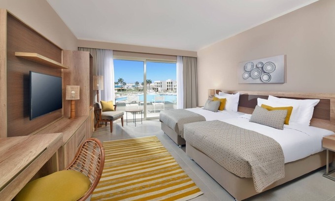 Soma Bay Hotel | Exclusive Beach Stay | Pools, Paddle Tennis, Spa, Snorkeling & More to Enjoy