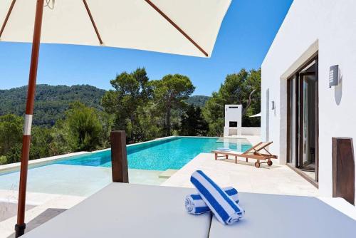 Sant Josep de sa Talaia Villa | Exclusive Luxury Villa South Facing Vista De Muntanya 6 Bedrooms A Few Minutes Drive To The Beach San Jose
