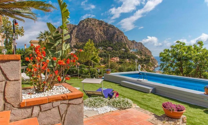 Capo Zafferano House | Exclusive Luxury La Villa Di Sofia with the Pool